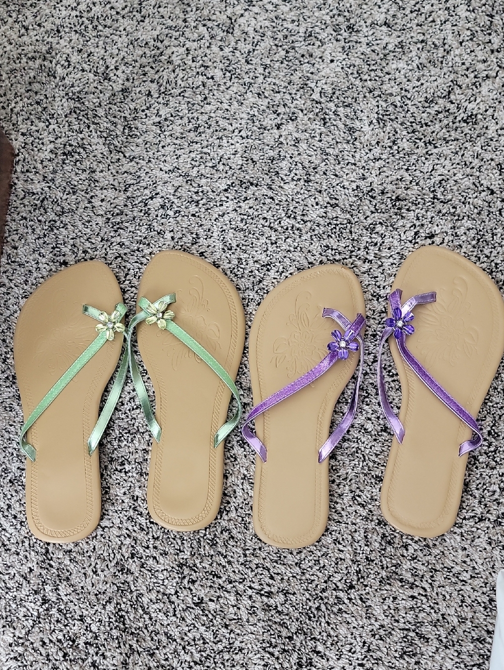 Women's Floral Strap Flip Flop Sandals in Green and Purple